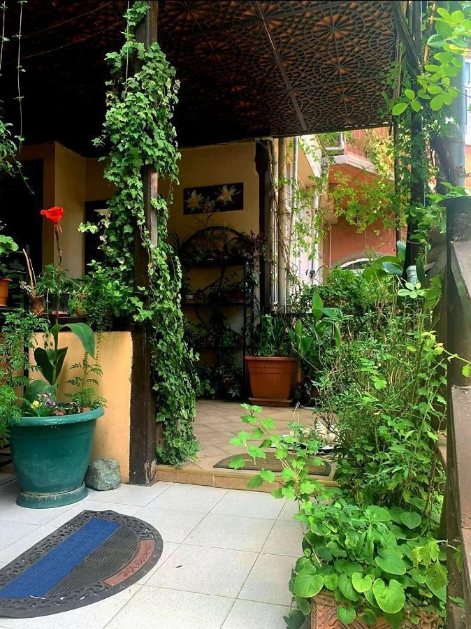 Polonia Tbilisi House Hotel Kültér fotó