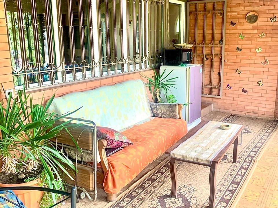 Polonia Tbilisi House Hotel Kültér fotó